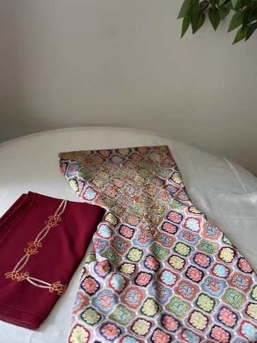 مخور حرير مع طرحة