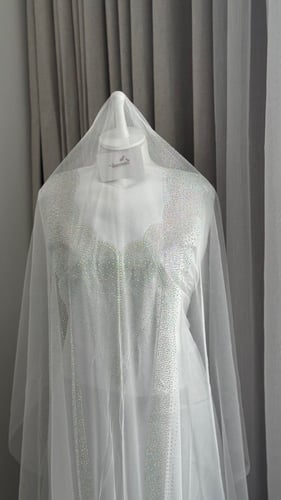 قماش-مخور حرير ارماني مرصع بالكرستال مع بشت