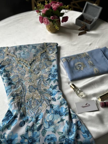 مخور حرير مخرم مع طرحة مطرزة