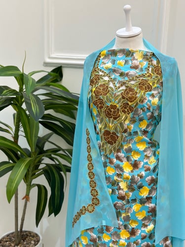 مخور مخرم حرير متروس فصوص اندونسي ناعم مع طرحة مطر...