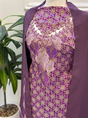 مخور مخرم حرير متروس فصوص اندونسي ناعم مع طرحة مطر...