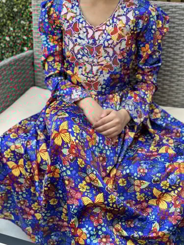 طقم مخور الفراشات حرير للام وطفلة مع كرستالات انيق...