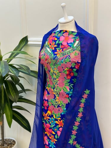 مخور حرير متروس فصوص اندونسي ناعم مع طرحة مطرزة