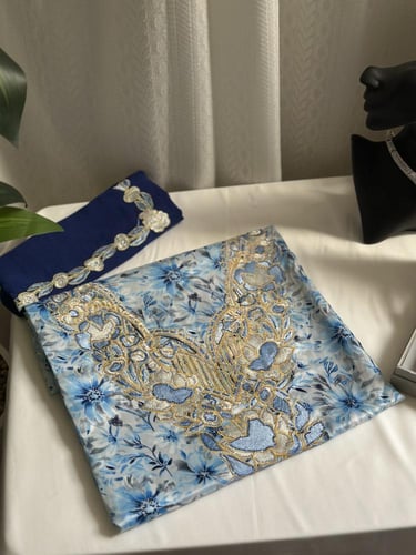 مخور حرير مخرم مع طرحة مطرزة