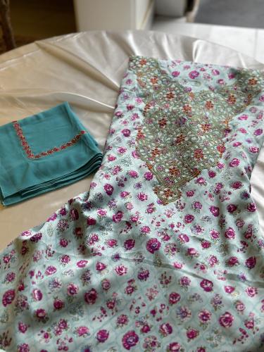 مخور حرير مع طرحة