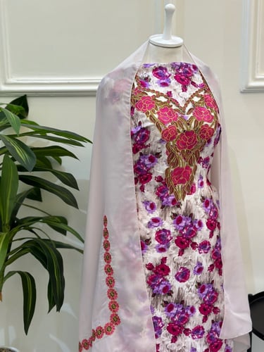 مخور مخرم حرير متروس فصوص اندونسي ناعم مع طرحة مطر...