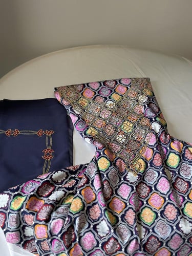 مخور حرير مع طرحة