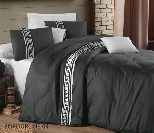 مفرش اسود نفرين ستان تركي بوردرلاين | 8 قطع