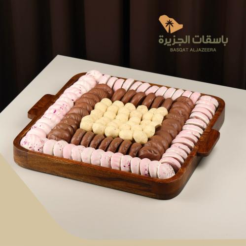 ثلاثية المعمول الفاخر - صينية خشبية ضيافة العيد