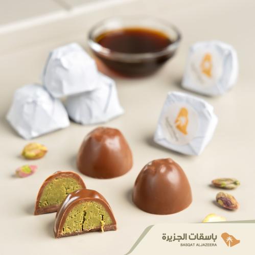 شكولاتة بستاشيو بدبس التمر