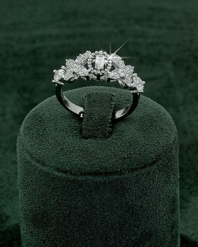 طقم مجوهرات نسائي 5 قطع بلمعة الألماس