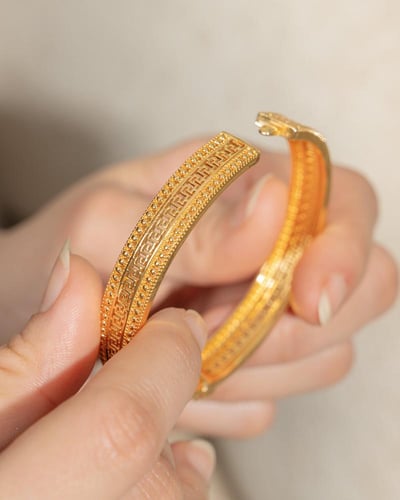 مكس بناجر ذهبية 4 قطع تصاميم راقية بروح سعودية