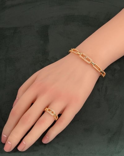 طقم إسوارة وخاتم مزين بأناقة الزركون المتلألئ تصمي...