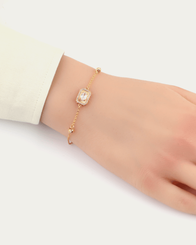 اسوارة نسائية مرصعة بحجر الزركون المركزي تصميم ذهب...