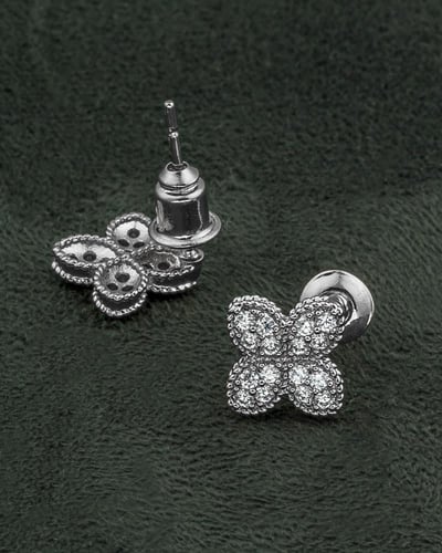 حلق نسائي ناعم تصميم النجمة الفضية