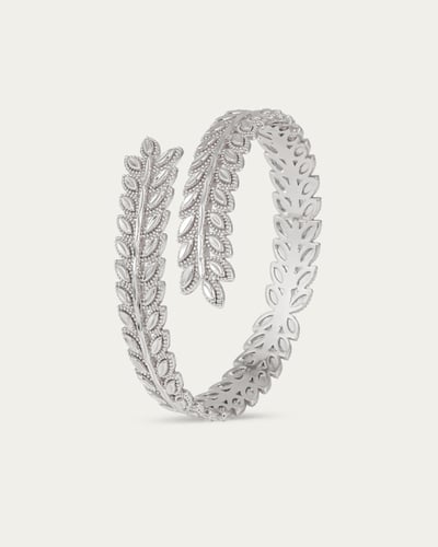 طقم فضي اسوارة وخاتم تصميم ماسي راقٍ