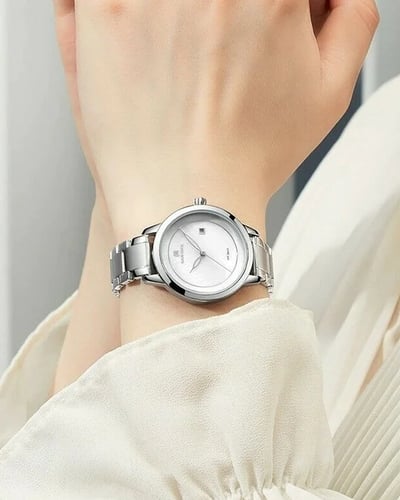 ساعة يد نسائية أصلية لون فضي