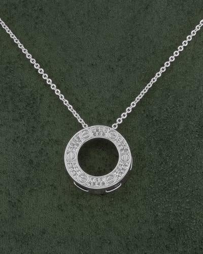 سلسال نسائي فضي بتعليقة دائرية انيقة بلمعة الألماس