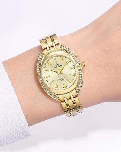 ساعة نسائية ذهبية ضد الماء