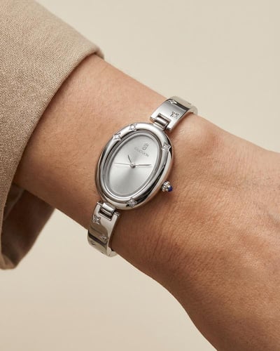 ساعة فضية راقية للنساء من خاتون