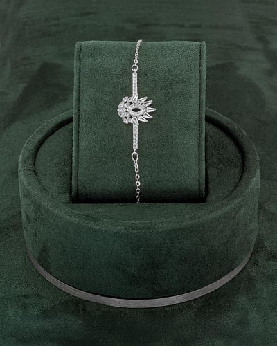 طقم مجوهرات فضي بلمعة الألماس هدية مثالية