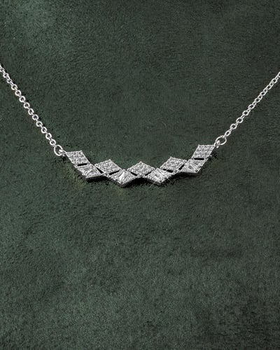 طقم زركون ناعم متألق بحبات الزركون بتصميم هندسي