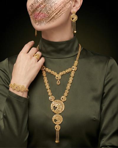 طقم اكسسوار بديل الذهب بتصميم حلقات متتالية مفرغة...