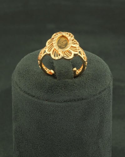 طقم بنقش الوردة 5 قطع بلمعة الذهب