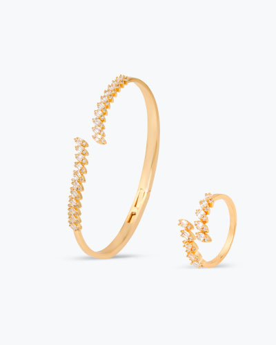 طقم ناعم من اسوارة وخاتم تصميم ذهبي فخم