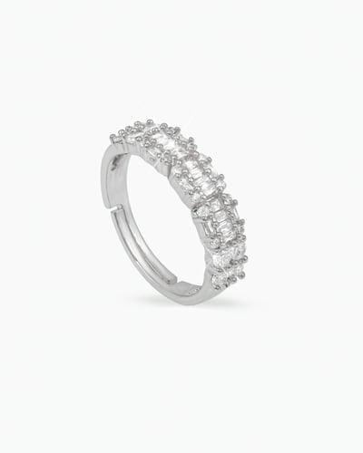 خاتم زواج فضي مزين بالزركون تصميم ماسي