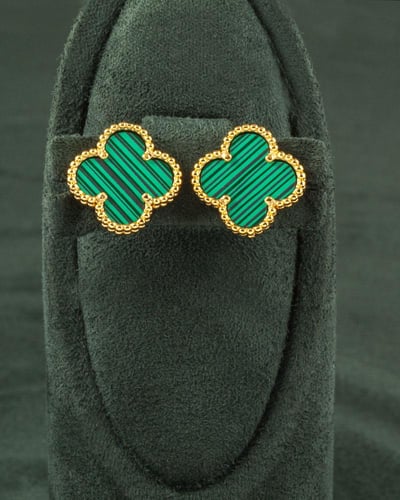 طقم مجوهرات بتصميم عالمي وردة خضراء