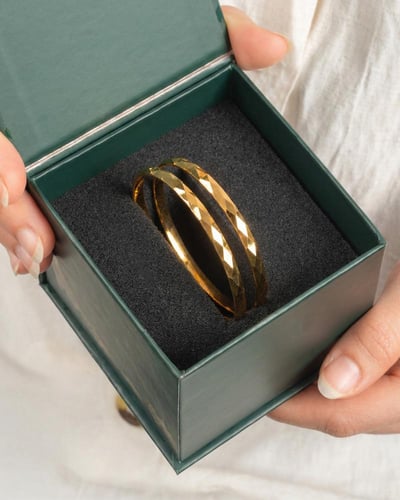 غوايش دقة هندسية بلمعة الذهب من خاتون - 2حبة