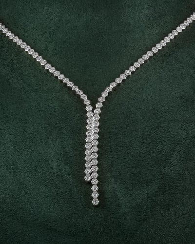 طقم زركون فضي أنيق بتصميم كلاسيكي