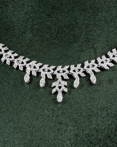 طقم مجوهرات مرصع بفصوص الزركون مع ساعة نسائية فاخر...