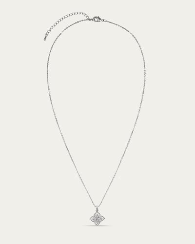 قلادة فضية بتصميم فلورا مرصعة بالزركون