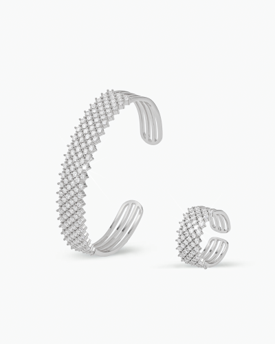 طقم اسوارة وخاتم لون فضي مزخرف بفصوص من الزركون ال...