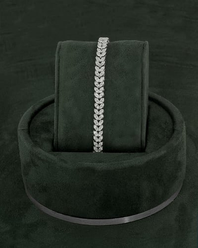 طقم زركون أنيق بتصميم ماسي