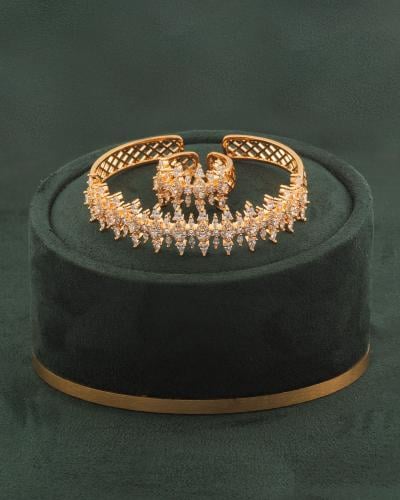 اسوارة وخاتم تصميم فاخر مرصع بالزركون الأنيق