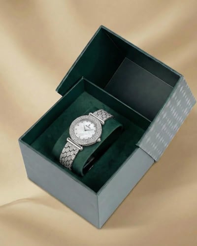 ساعة فاخرة للنساء من خاتون تصميم فضي