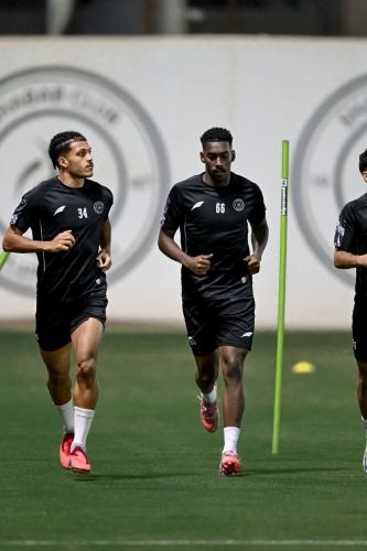 طقم نادي الشباب