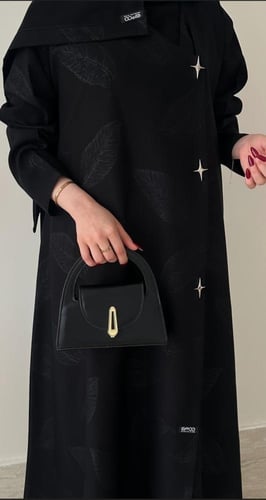 عباية الاناقة عمانيه