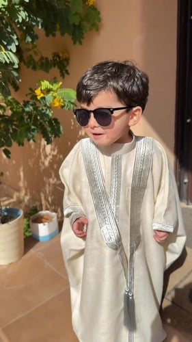 دقله مع الثوب للاطفال