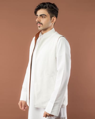 سديري جوخ الون نبي _ الابيض