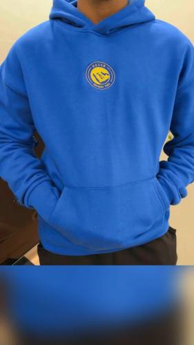 بلوفر بشعار النصر