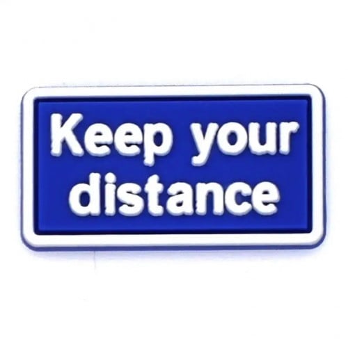 تشارمز | عبارة Keep your distance