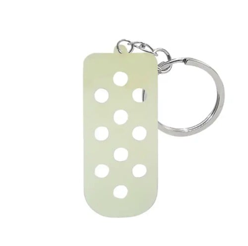 White Keychain - ميدالية