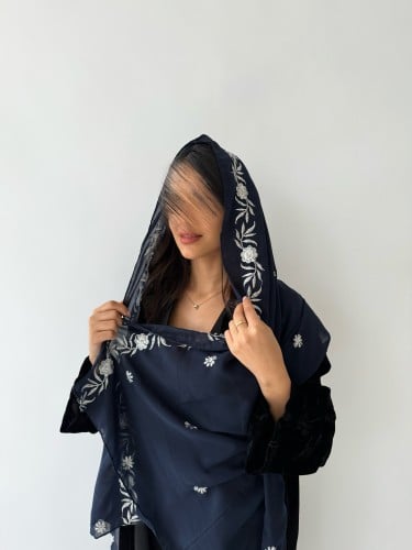 طرحة كحلي مطرزة