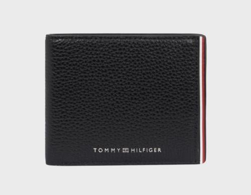 محفظة رجالية من Tommy Hilfiger