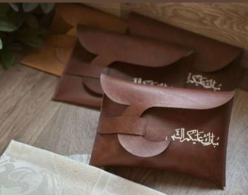حقيبة "الإهداء الفاخر" – درزن سجادات صلاة بداخل شن...