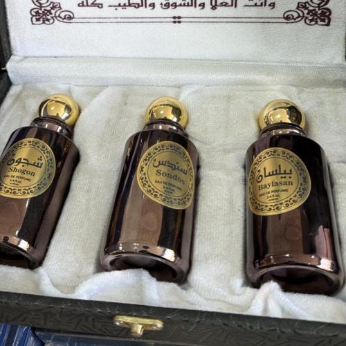 مجموعة عطور فاخرة بروائح مختلفة